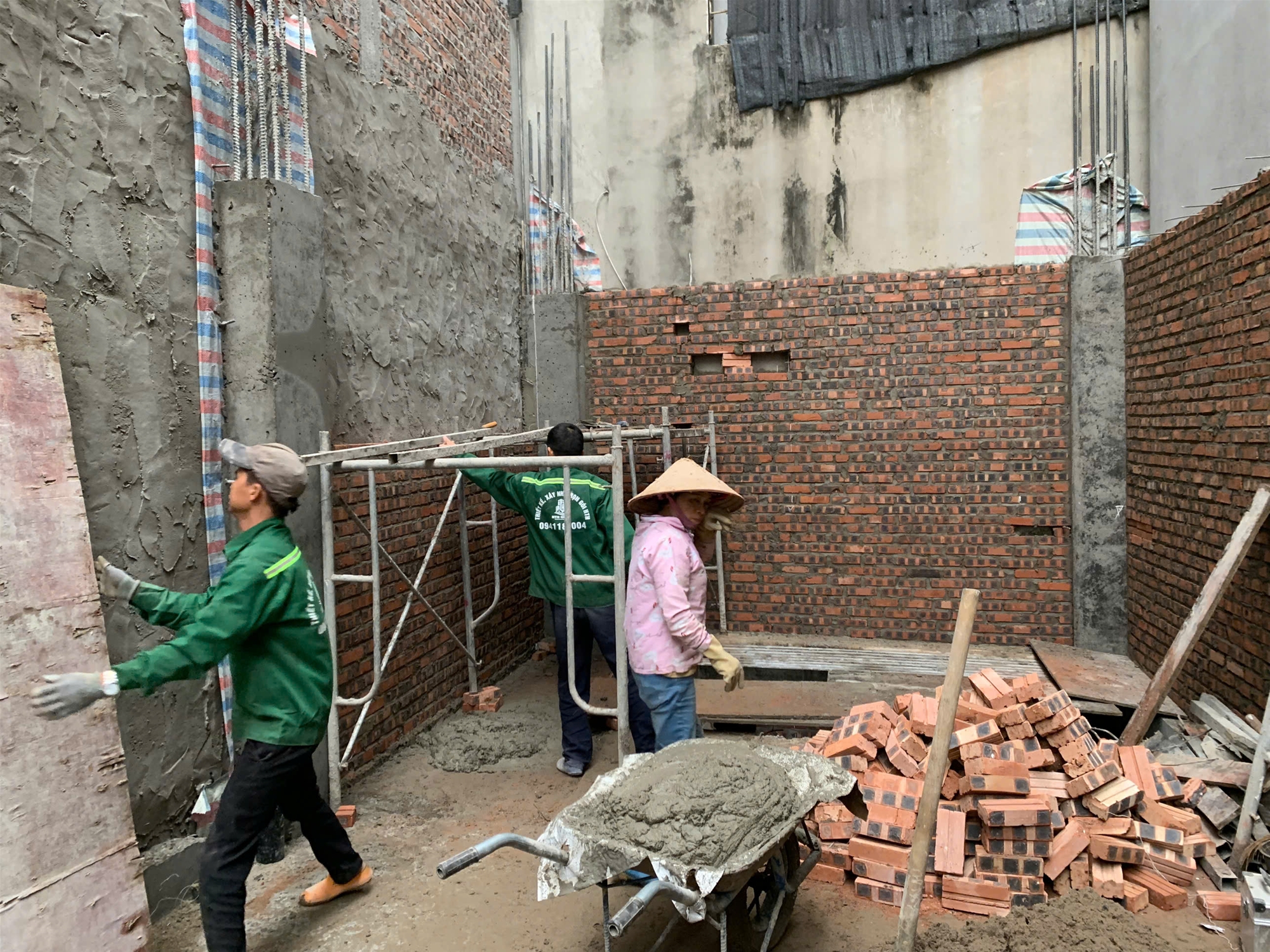 Giám Sát Xây Dựng – Yếu Tố Then Chốt Khi Xây Nhà Trọn Gói Tại Hà Nội